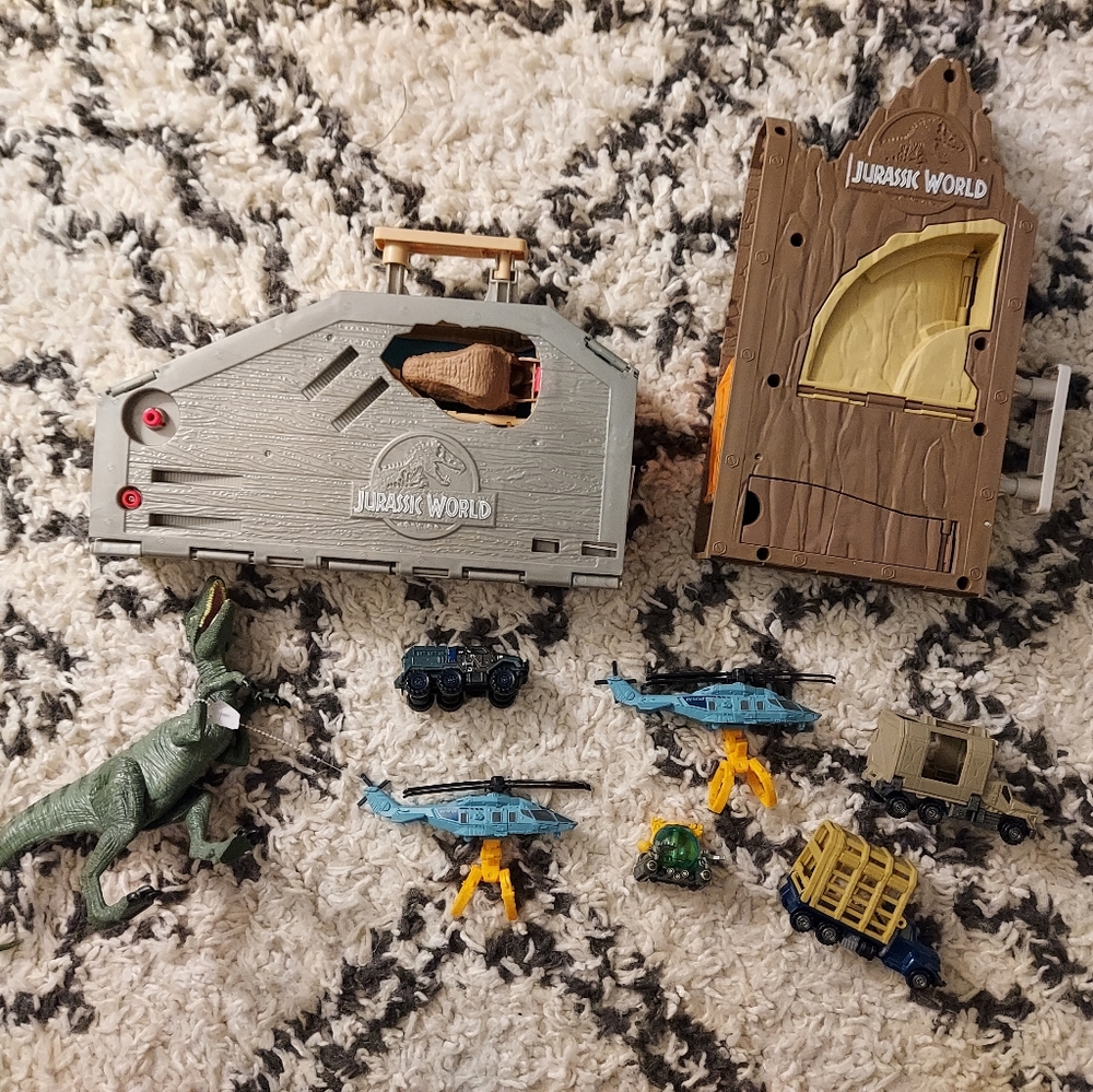 Jurassic World Matchbox Playsets